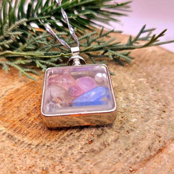 Nature Super Seven Mixed Floating Crystals Square Pendant Necklace - Picture 6 of 10